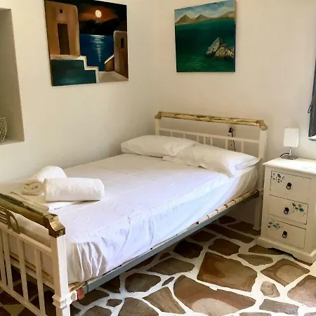 Manolis House Parikia (Paros)