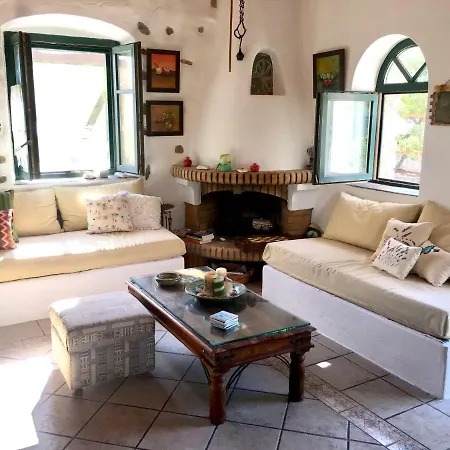 Manolis House * Parikia (Paros)